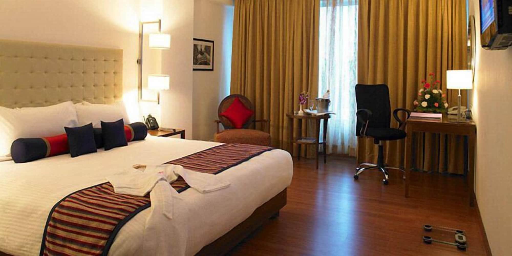 Royal Orchid Central Jaipur, Bani Park Екстер'єр фото