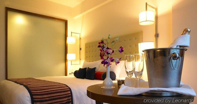 Royal Orchid Central Jaipur, Bani Park Номер фото